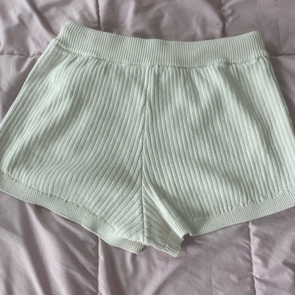 Reformation sweater shorts 1X - Picture 4 of 4